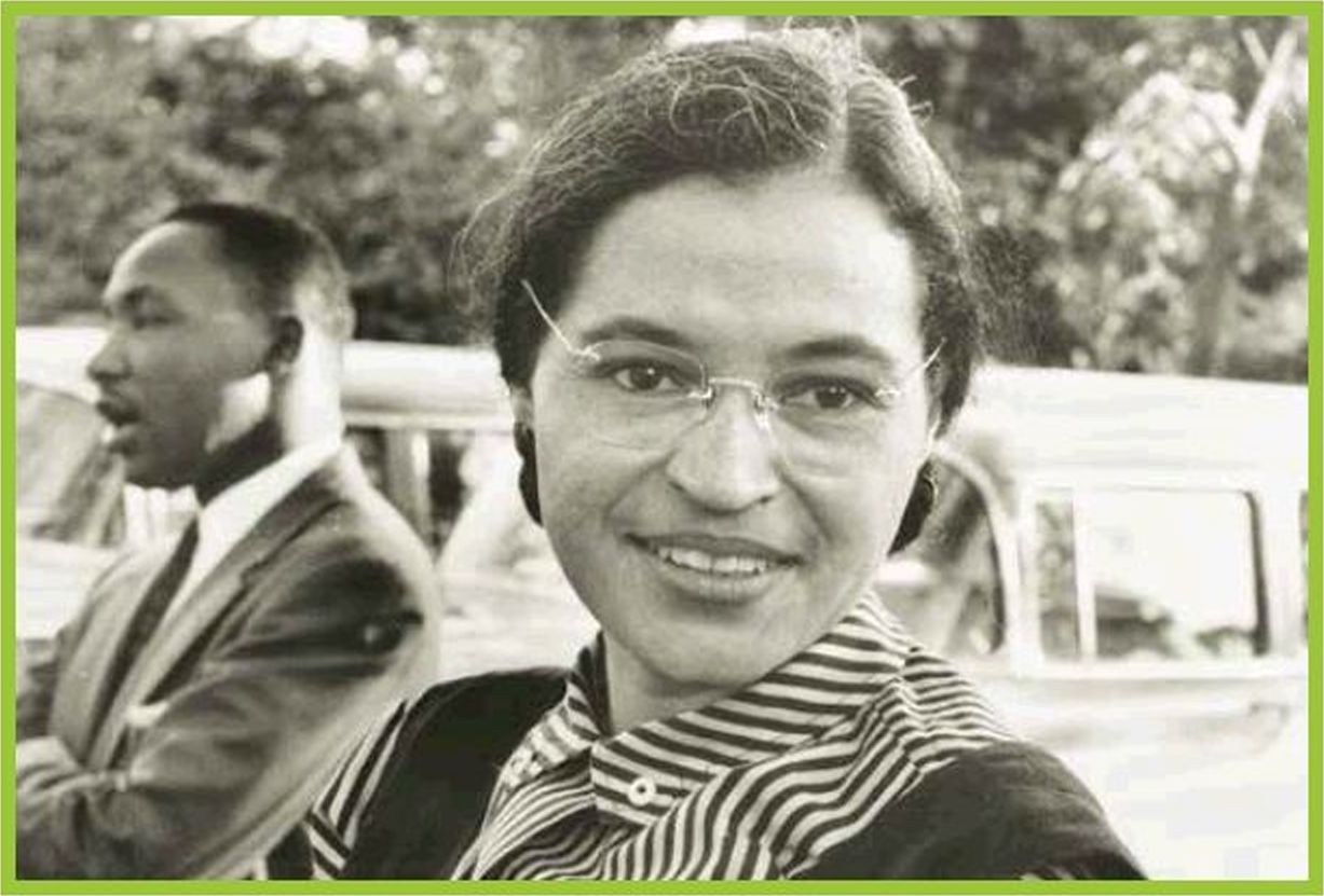 בתמונה רוזה פארקס ומרטין לותר קינג בהפגנה במונטגומרי, אלבמה